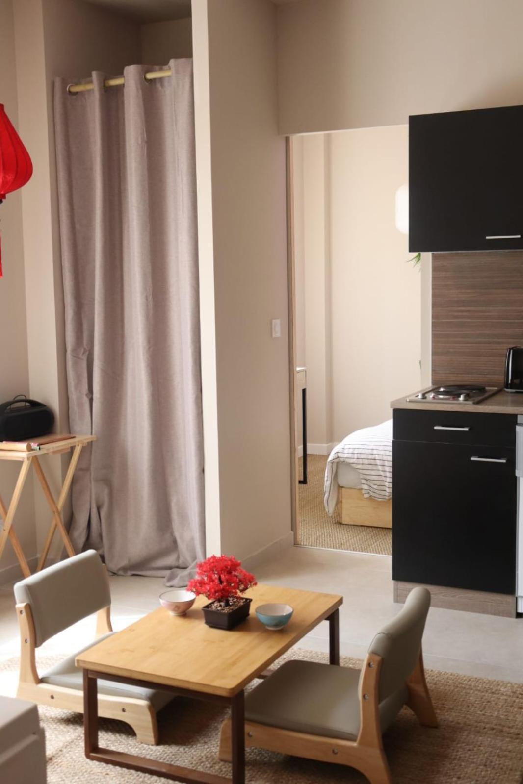 Loveroom Japon Avec Balneotherapie Tolone Esterno foto