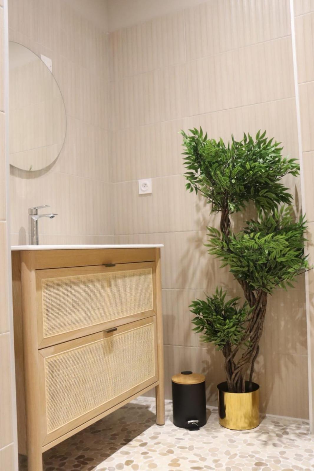 Loveroom Japon Avec Balneotherapie Tolone Esterno foto